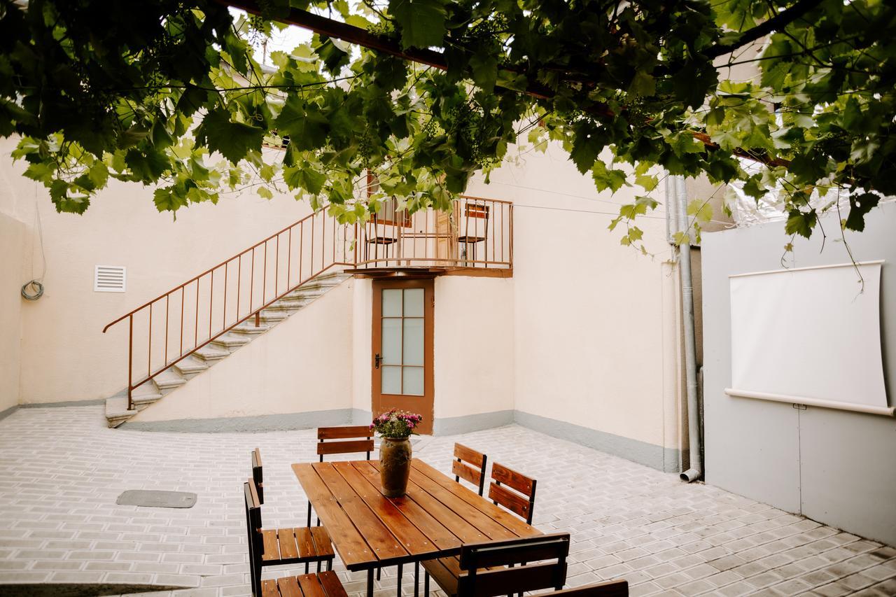 Tbilisi Viking Hostel Eksteriør bilde